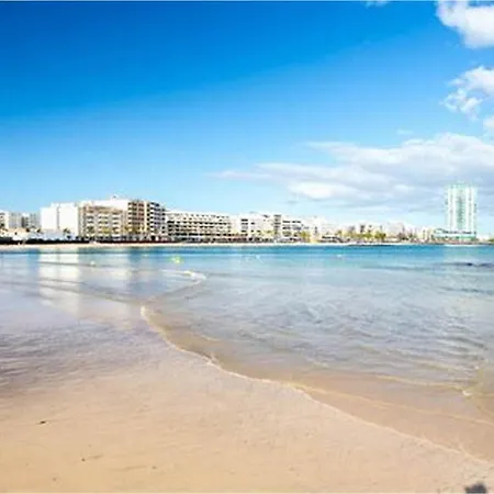 Casa Evan El Charco 招待所